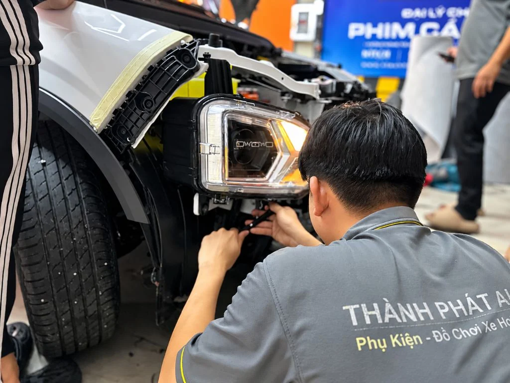 Độ Đèn Xlight S6 Pro Cho VF5